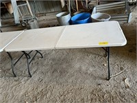 6' cosco plastic folding table