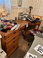 Desk Set (BRING HELP TO LOAD) (R3)