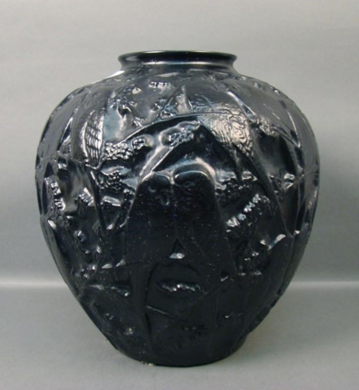 Consol. Matte Black #2752  Lovebirds Lg. Vase