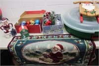 Christmas Items incl Wreath Box