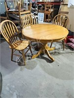 solid top oak pedestal table & 3 chairs - 42" top