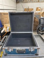 Airlines shipping chest