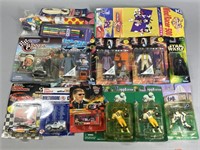 LARGE GROUP OF VINTAGE ACTION FIGURES & DIECAST