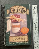 F1) Gifts in a jar cookie cookbook. Over 100 pages