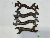 LOT OF 4 I. H. U219, H911, P1183, P1183 OPEN END