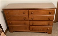 Ethan Allen maple 8-drawer dresser
