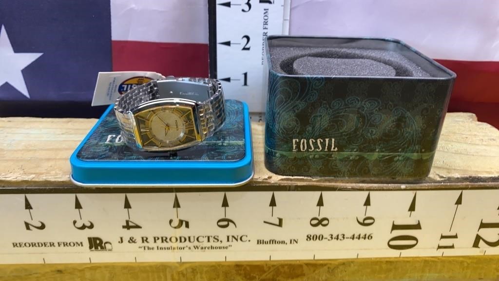 NEW Fossil Wrist Watch