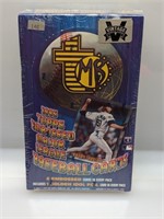 1995 Topps Embossed MLB Baseball Box (24 Packs)