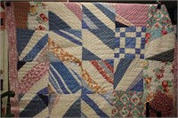 VINTAGE HAND STITCHED QUILT