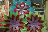 SET OF 3 METAL FLOWER GARDEN ART