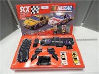 SCX Compact Nascar tri-oval superspeedway slot rac
