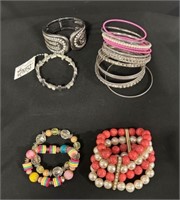 Costume Bracelets (16) Mixed materials bracelets