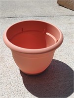 Sun Baked 8" Planter "Ariana"