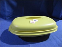 tupperware lidded dish .