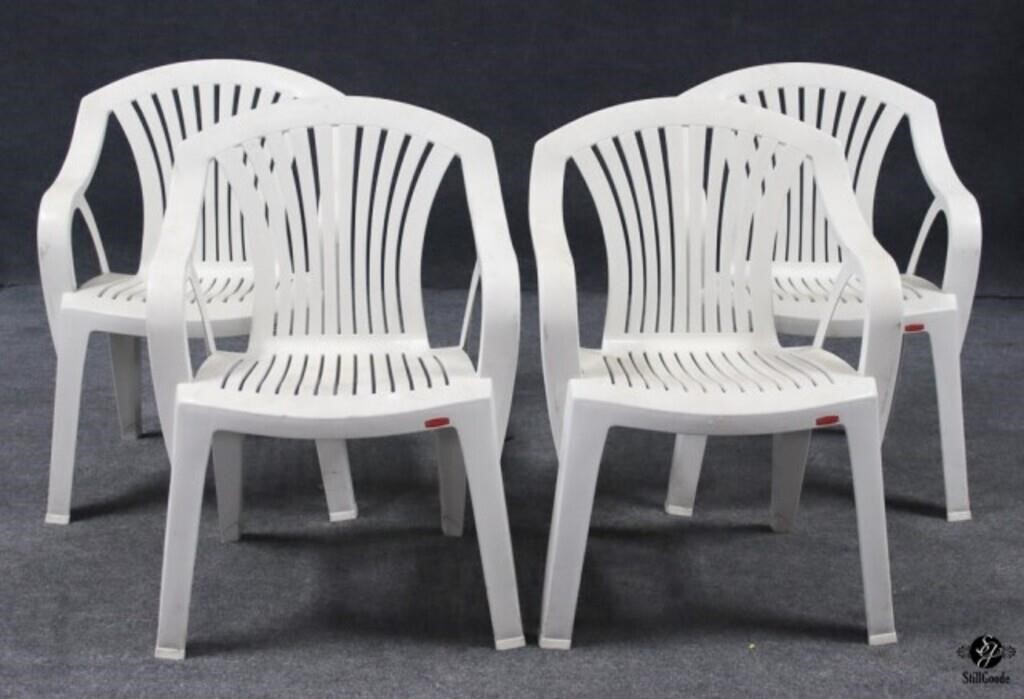 Outdoor Plastic Chairs / 4 pc