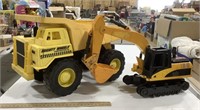 Mighty Wheels dump truck & Toy State Excavator -