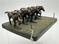 5x6.5 IN LEAD HORSE RACE FIGURES ON WOOD BASE
