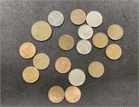 (4) Wheat Cents 
(1) Steel Cent
(13) Assorted
