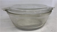Pyrex bowl with lid