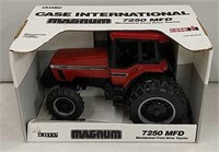 Case IH 7250 w/Duals & MFWD NIB