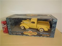 Ertl 1955 Chevy 3100 Stepside 1:18 Die Cast *Has