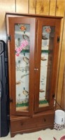 Gun Cabinet 63.5 x 23.5 x 15 Lock have Keys