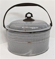 Enamel Coated Pot with Lid and Handle