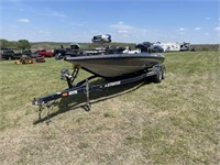 Lot 102. 1999 Extreme 21ss Bass Boat