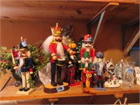 CHRISTMAS DECORATIONS: 6 NUTCRACKERS, 7 THOMAS