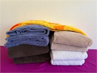 4 Sets of Towels, Plush Beach Towel