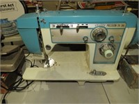 DELUXE BLUE & WHITE SEWING MACHINE