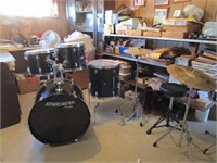 Drum Set by Fender  - Pick up only