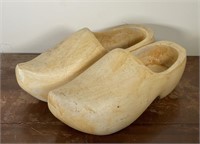 Wood shoes