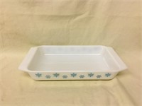 Pyrex SNOWFLAKE Rectangle Baking Dish no lid