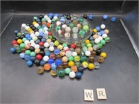 SELECTION OF MARBLES