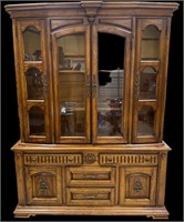 Bernhardt Hibriten China Cabinet