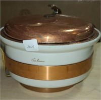 Ambiance Porcelain Pot w/ Copper Lid & Holder