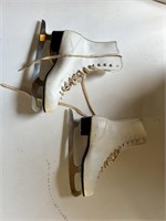 Ice Skates. Size 8