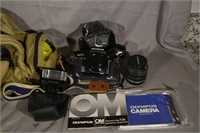 91: Olympus 35 MM camera set