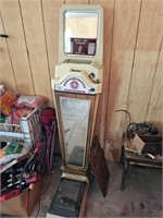 Amusement penny weight and fortune machine