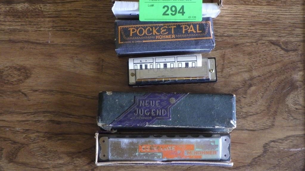 VINTAGE HOHNER NEUE JUGEND HARMONICA & POCKET PAL>