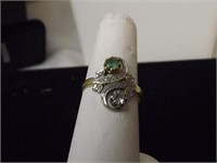 10kt ring w/ diamonds & emerald 3.5gr