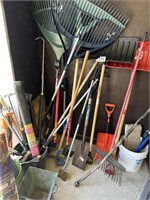 OUTDOOR YARD TOOLS