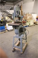 Delta Band Saw on Casters W/ Extra Blades Works