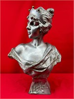 Early 20th Century Metal Alloy Bust of Lucrèce