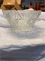 Clear punch bowl