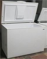 Kenmore heavy duty chest freezer, approx 14 cu ft