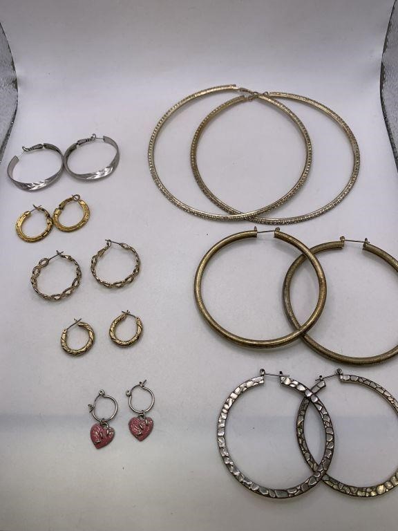 GRADUATED HOOP PIERCED EARRING LOT