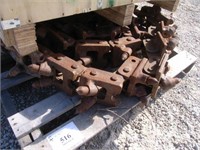 pallet with trencher chain