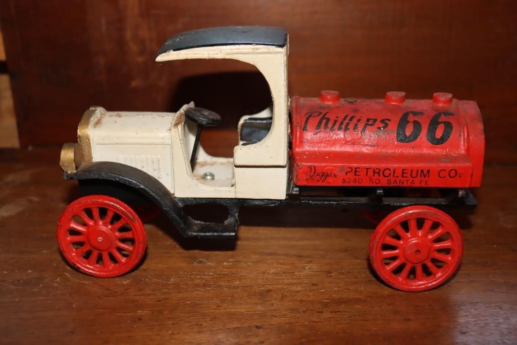 Cast Iron Phillips 66 toy truck
